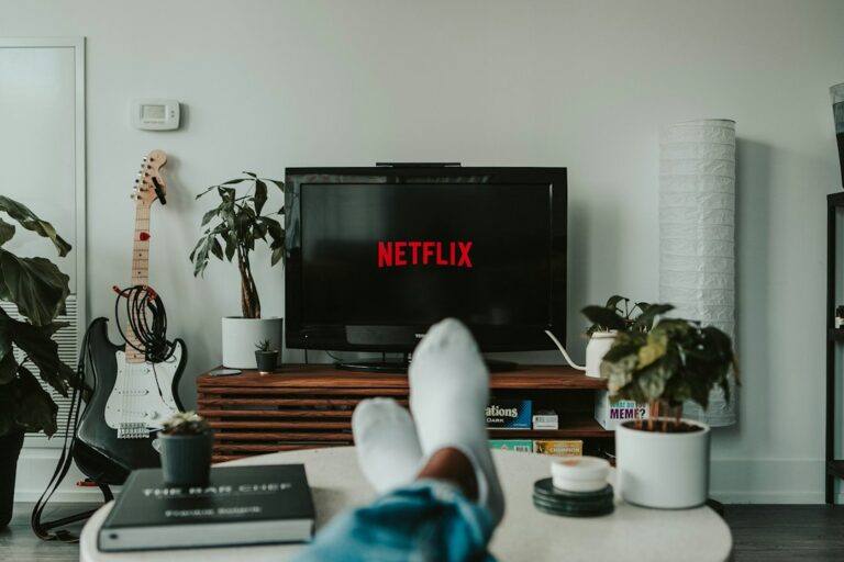 Plataformas de entretenimiento y streaming en pantalla